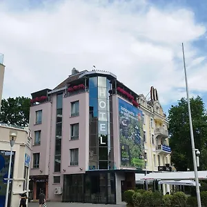 Otel Family Opera - Former